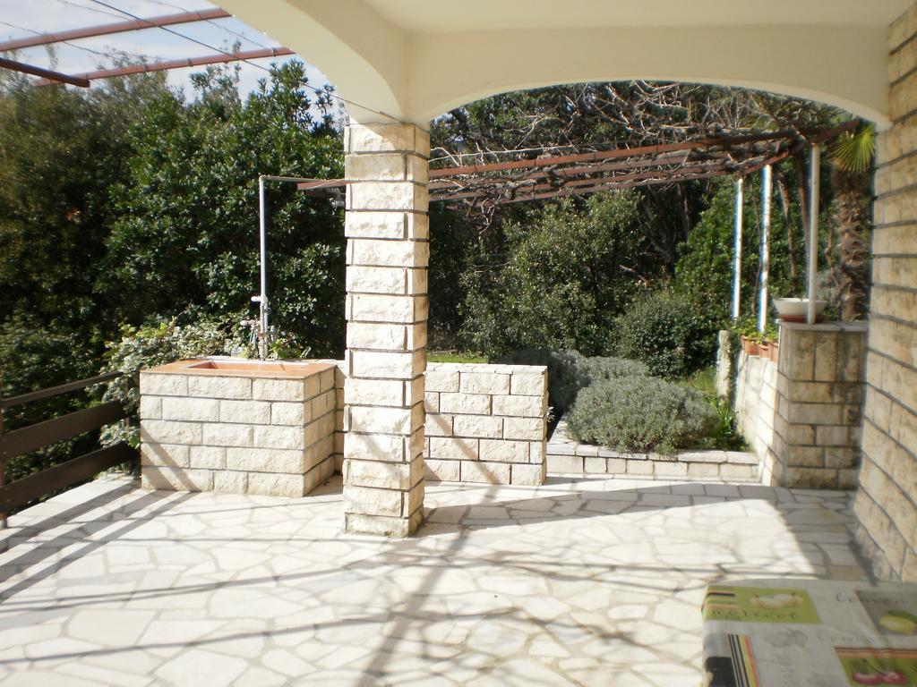 Apartments Pinezic Martinšćica Exterior foto