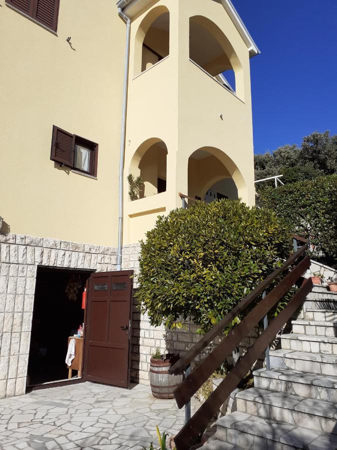 Apartments Pinezic Martinšćica Exterior foto
